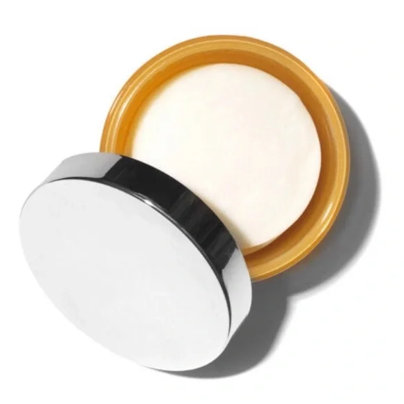 Rodial Vitamic C Brightening Cleansing Pads to Brighten and Renew, 50 Count - Picture 3 of 13